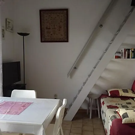 Apartment T2 Mezzanine, 4 Couchages, Clim, Terrasse, Piscine, Parking Privé - - Fr-1-326-387 *